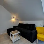 Apartman 111 *