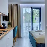 Apartman 111 *