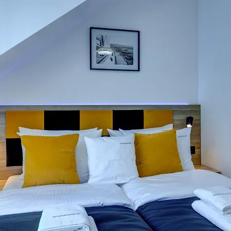 111 Apartament