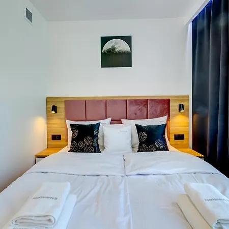 111 Apartament