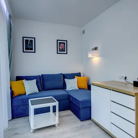 111 Apartament *